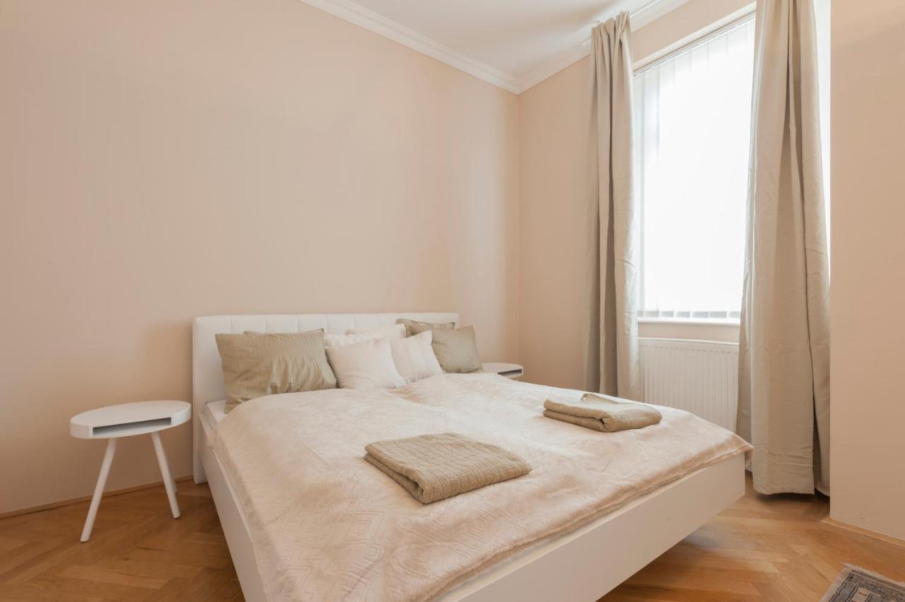 Opera & Basilica 2 Bedrooms With Balcony Budapeszt Zewnętrze zdjęcie